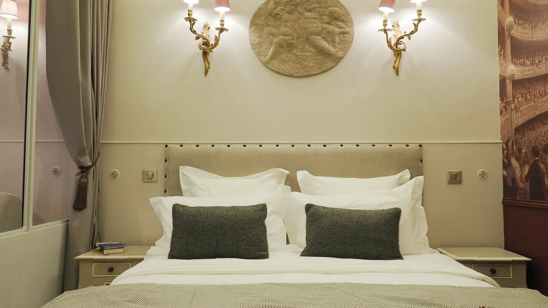 Apartment Palais Royal Chicsuites Paris