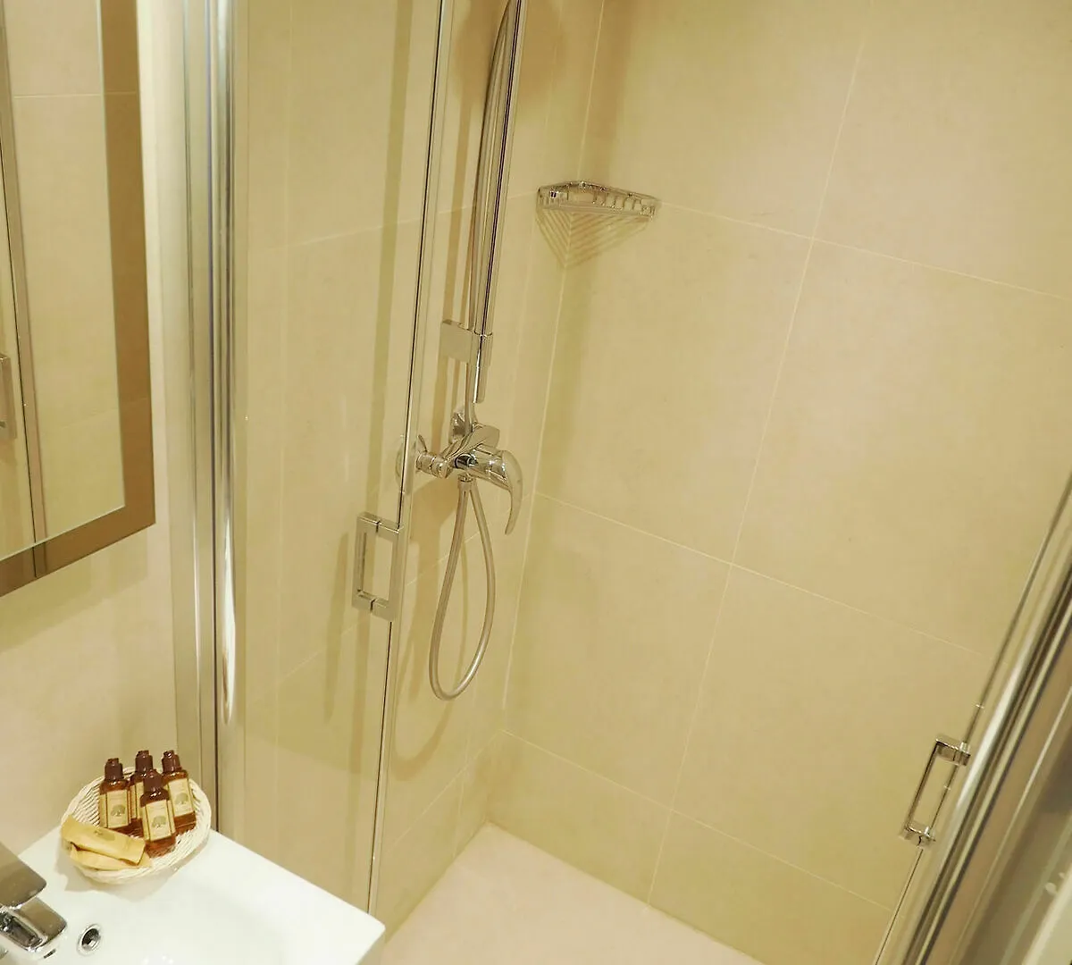 Hotel Apartment Palais Royal Chicsuites Paris France