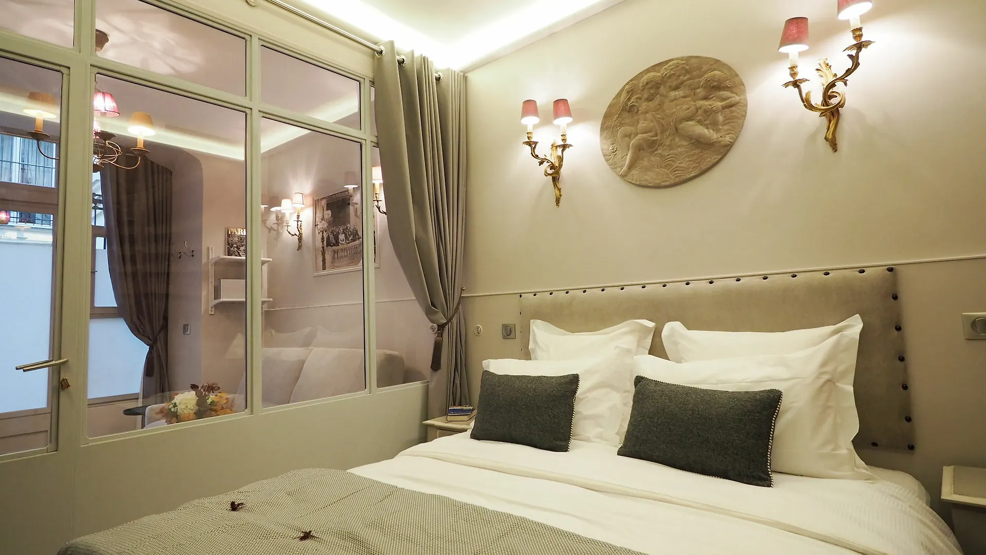 Apartment Palais Royal Chicsuites Paris
